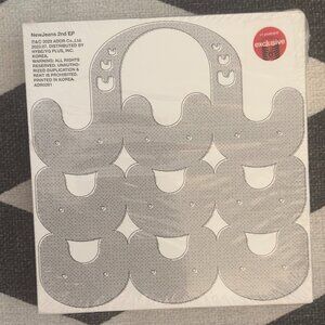 💿 NewJeans – 'Get Up' 2nd EP (Bunny Beach Bag ver.) | Target Exclusive – Hyein